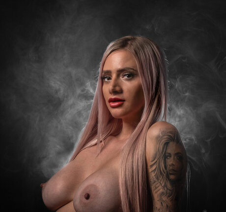 Zooee333 star erotic picture