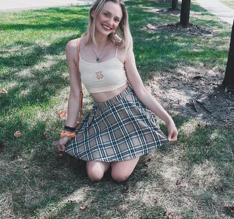 ashleyyy597 hot star pictures