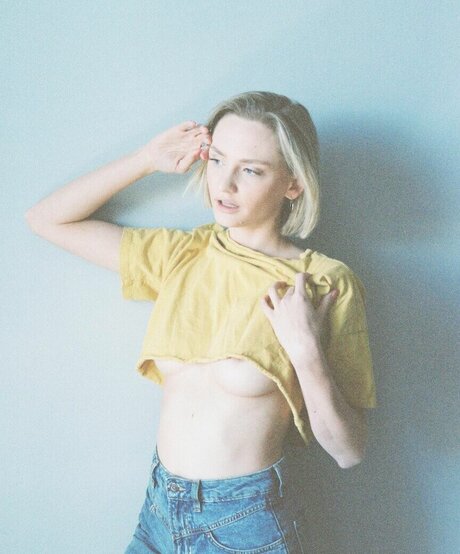 ashleyyy597 hot actress galleries