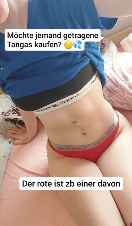 Blue mogli model pretty pictures