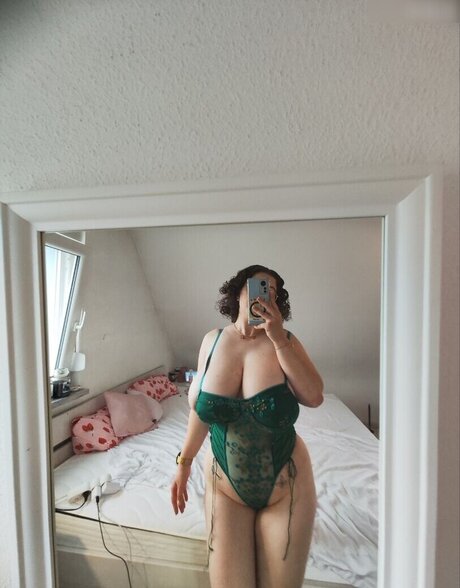 pointy tits onlyfans exclusive pic