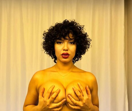 Jupiter1202 perfect actress gallery