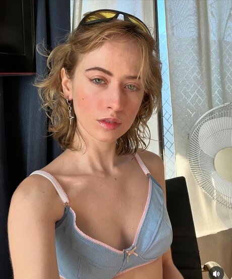 bug universe pornstar high quality pics