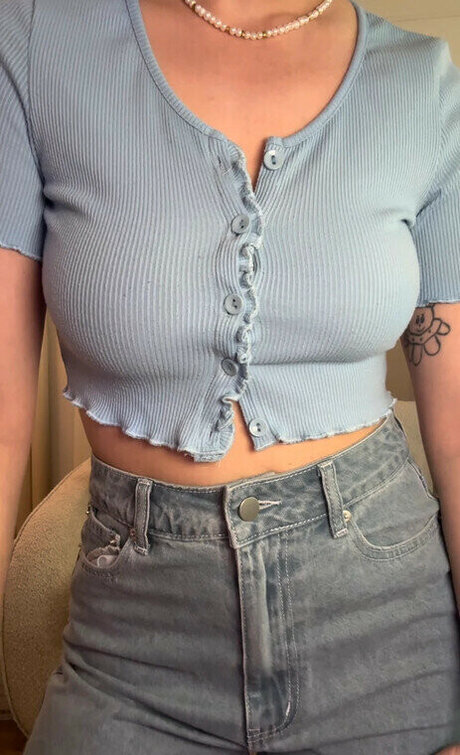 tiny onlyfans beautiful naked pics