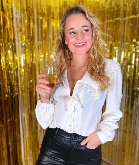 Camille LV model image