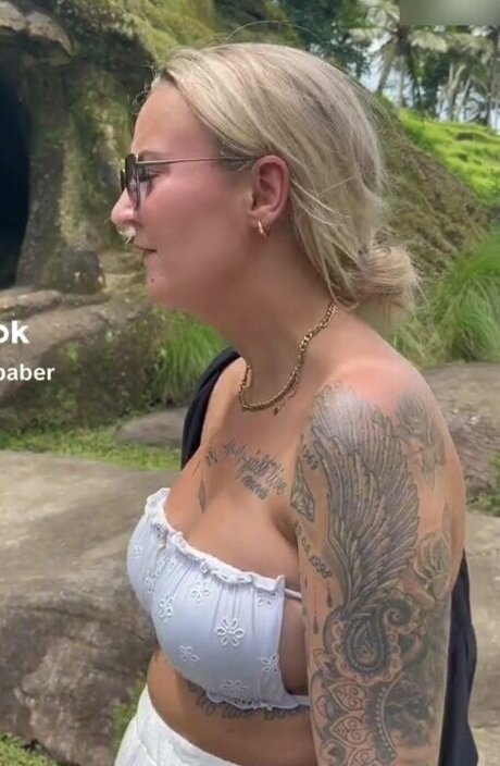 Laberrhababer Sarah star adult picture