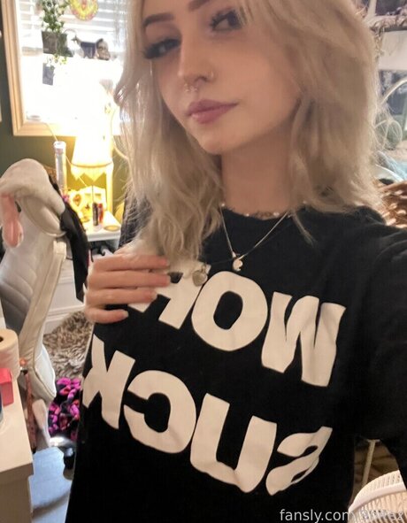 m vlntn__ pornstar beautiful pictures