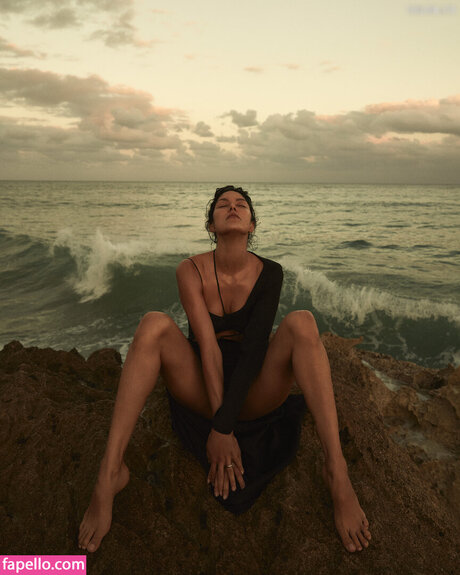 slut milf onlyfans hd images