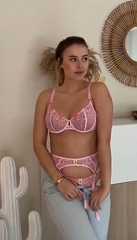 eyFreundin model top galleries