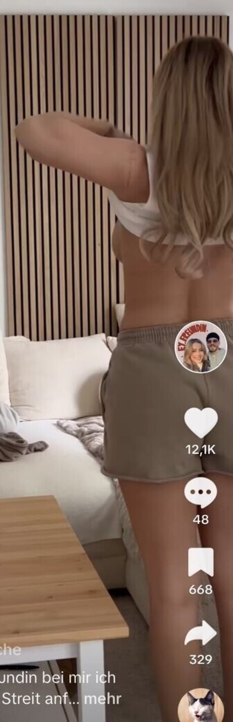 eyFreundin model top img