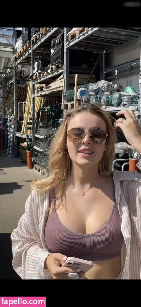 eyFreundin star naked photos