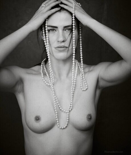 Vanessa Bartsch Images