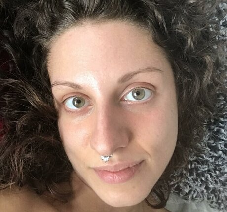 Victoria Liro model erotic images