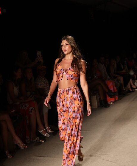 pov teen onlyfans free nude gallery