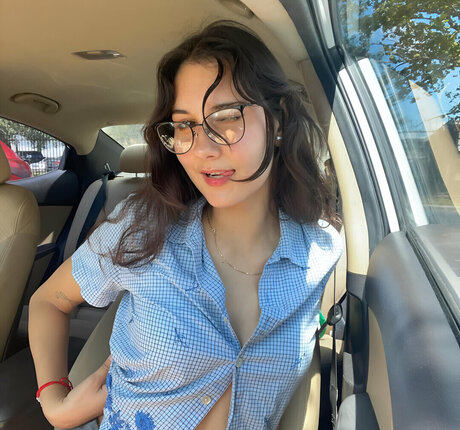 Angelic Roxy adult actress pics