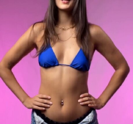 Angelic Roxy model adult images