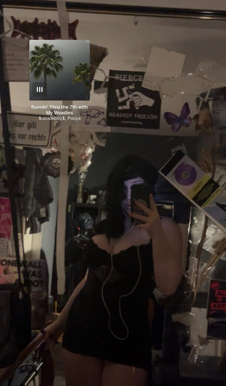 Gothminze art model pic