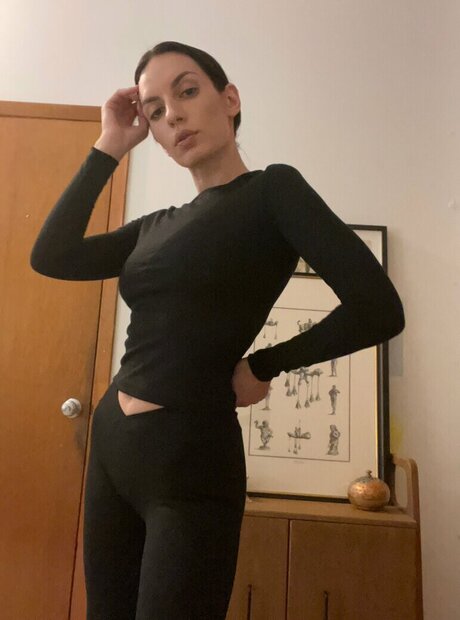 Anna Khachiyan model sex pic