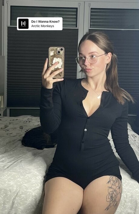 horny girls onlyfans art porn galleries