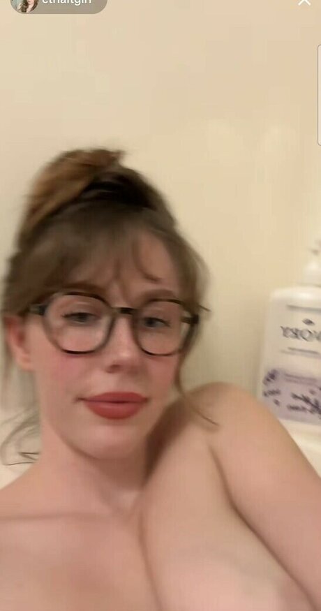 Ctrlaltgirl beautiful pornstar pic