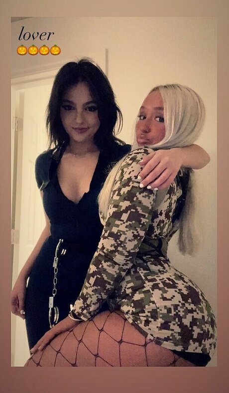 emilysmithh06 model hot photos