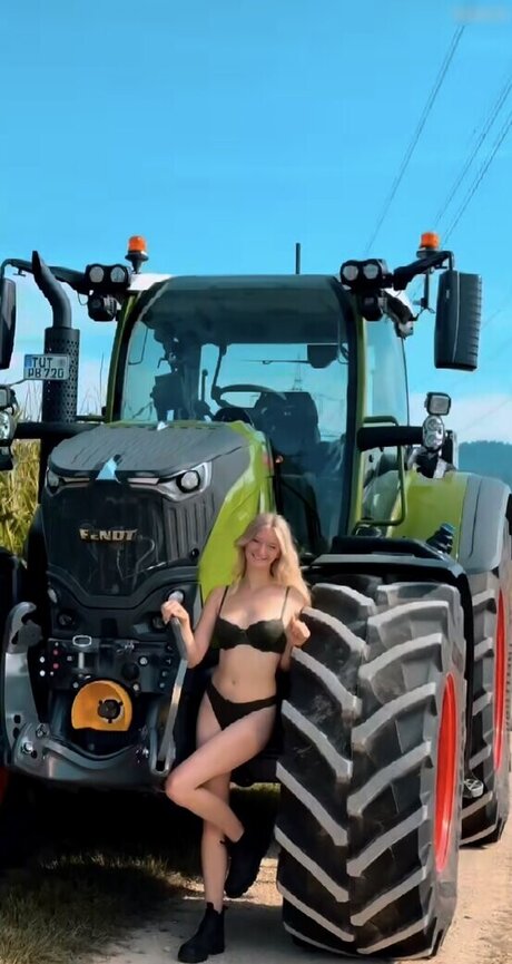 babe nude onlyfans sexy naked pics