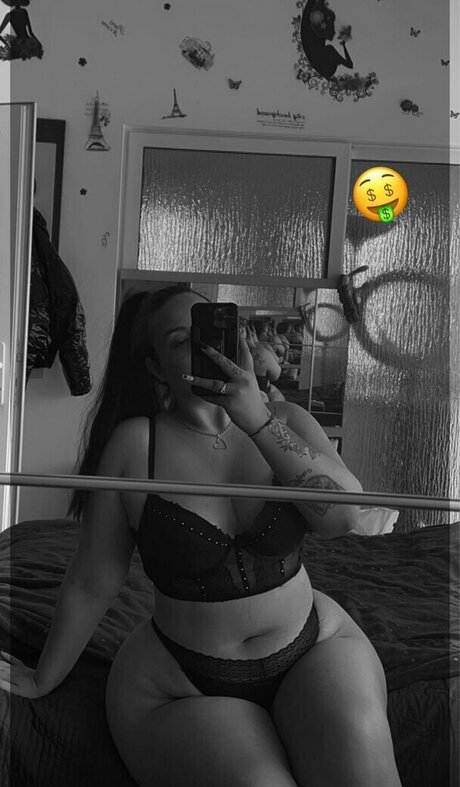 busty bbw onlyfans naked photos