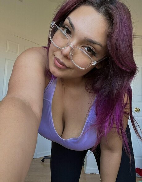 Hiddeninmyvalley erotic actress image