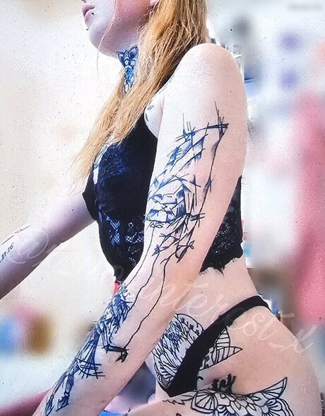 x no interest x art actress picture