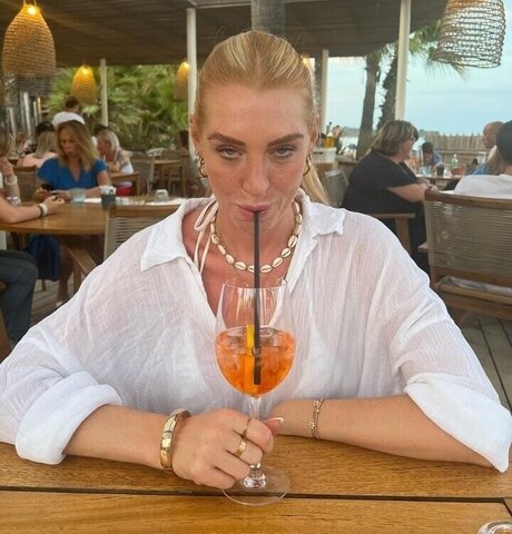 Laura Joelle best star img