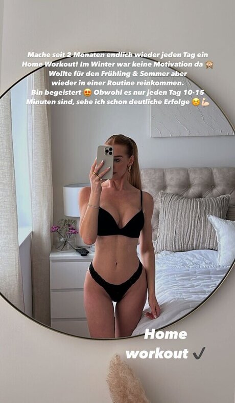 Laura Joelle sexy star gallery