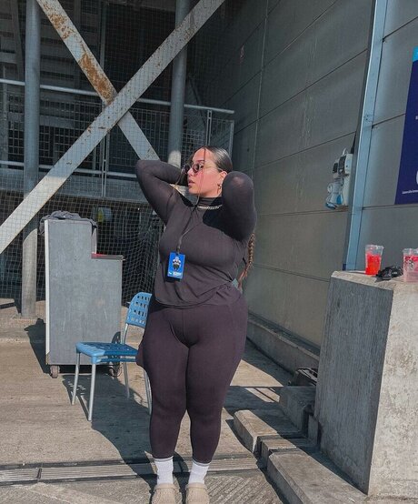 isurfavpisces model free pic