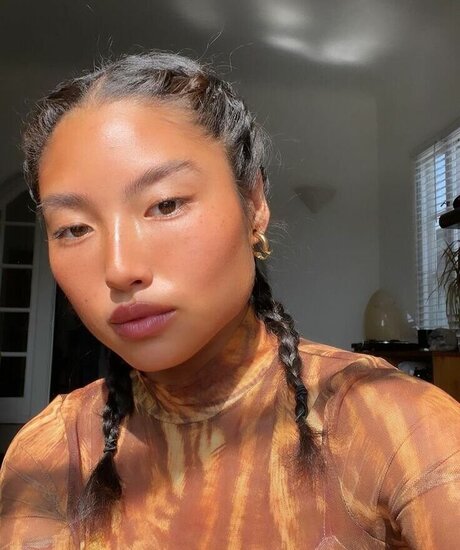 Janet Yuan erotic star pic