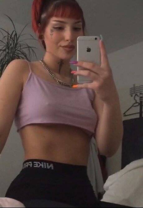 Skinwalkerleyla sexy star photo