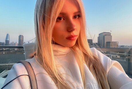 Kitty Mae pornstar top images