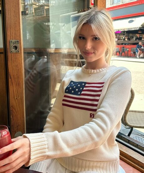 Kitty Mae top star image