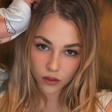 Emmadizzy Emma arty model art image