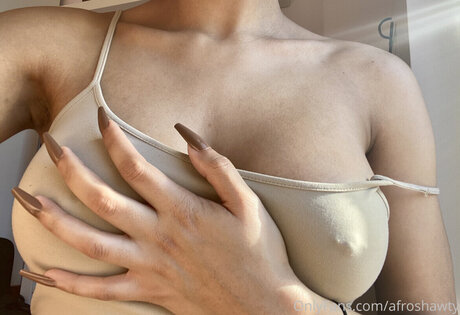 Shania Kraemer model art pics