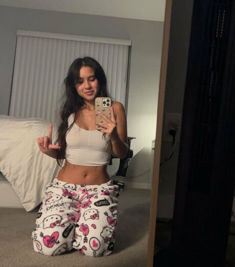 maneaterjade exclusive star image