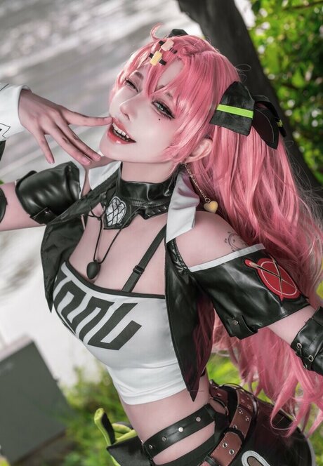 riri thisway nude actress archive