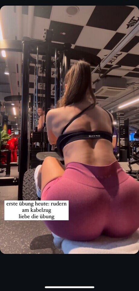 Lya Aylin high quality actress photo