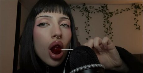 SleepGirlASMR star porn picture