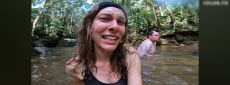 Sabrina Outdoor model pretty img