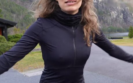 Sabrina Outdoor nudes actress gallery