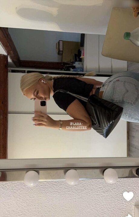 Lara Charlottee free model images