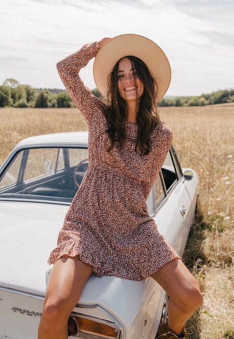 Elsa Couturier beautiful actress img