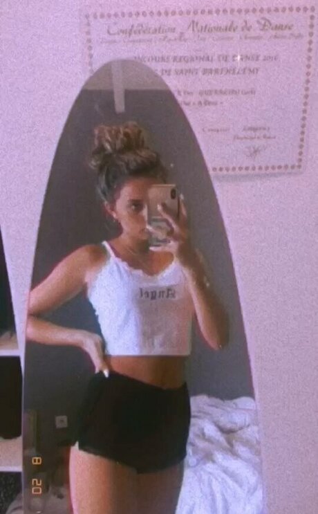 Vaea Brazier star naked img