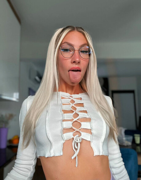 Louisa Becker sexy model archive