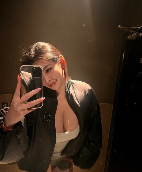 joi onlyfans pornographic pictures