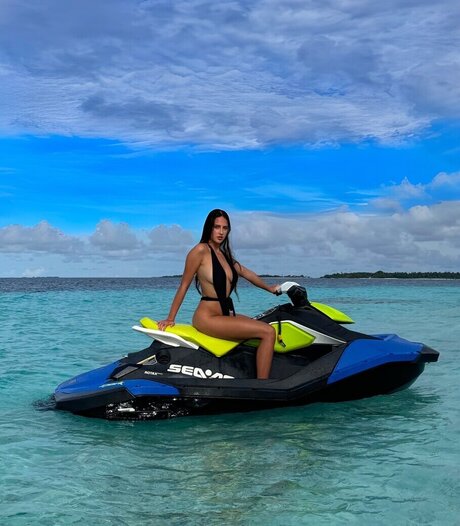 voyeur onlyfans nude image